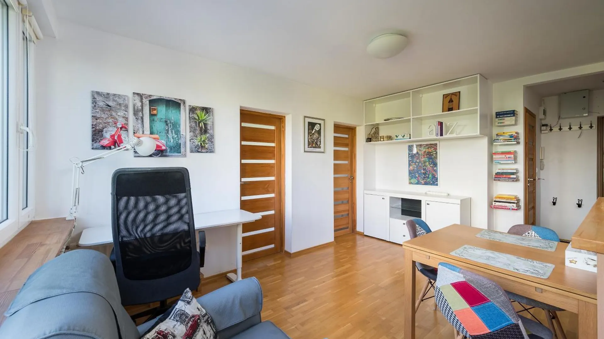 Solec 2-Bedroom Vistula Apartment Warsaw